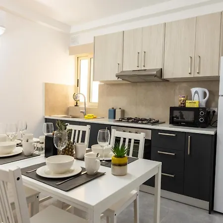 Appartement Luigi 2 Bedroom *
