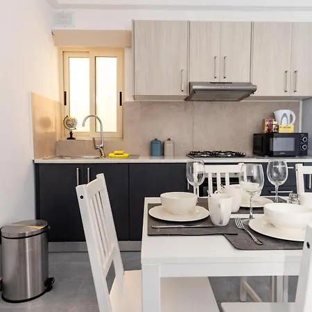 Luigi 2 Bedroom Апартаменты