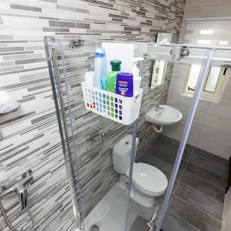 Luigi 2 Bedroom Апартаменты *