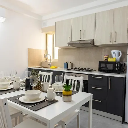 Appartement Luigi 2 Bedroom *